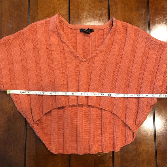 Crop top sweater - Picture 3 of 4